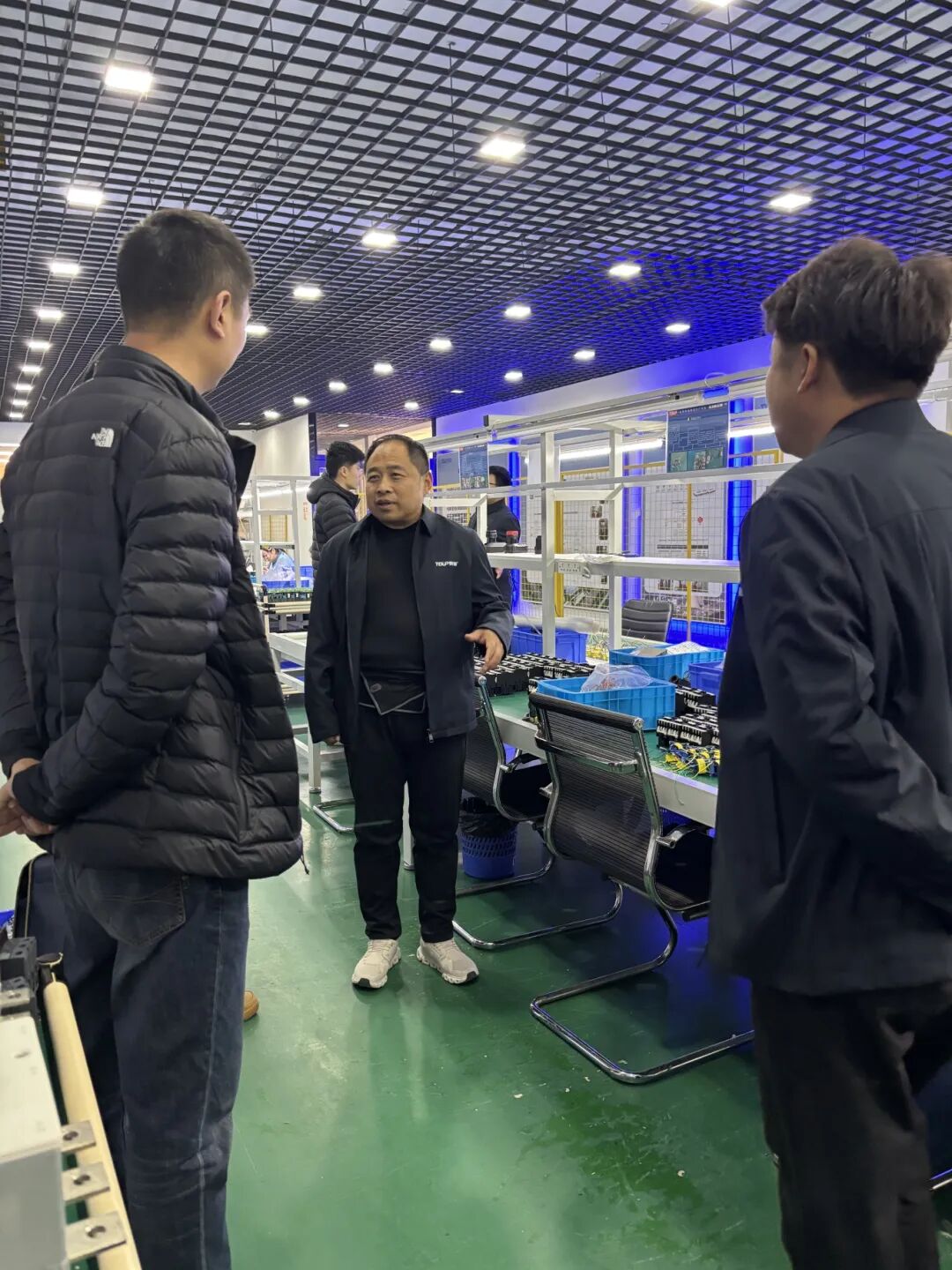 1763367530788286.jpg 國網(wǎng)河南電科院技術(shù)專家蒞臨泰普科技開展技術(shù)交流_6f234b03d20e4517b7499e9107c59ba7.jpg